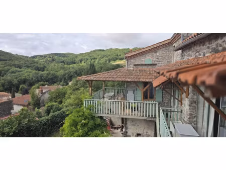 vente maison 4 pièces 145 m² à tourzel-ronzières (63320)  229 900 €