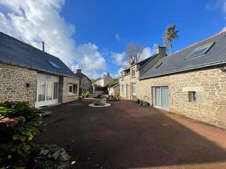 exclusivité - morbihan - ensemble de deux maisons sur un terrain de 3773 m2