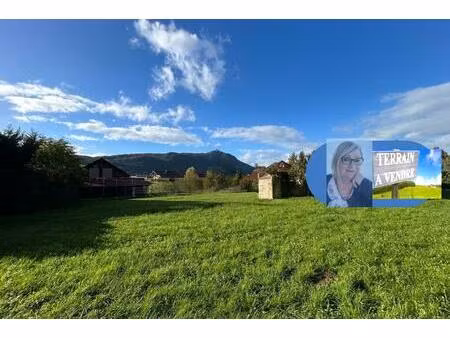 73100-terrain constructible- -900m2-centre gresy sur aix