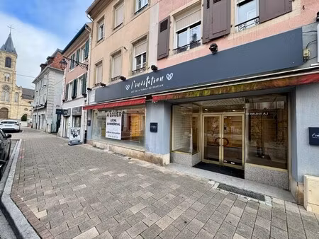 location local commercial 160m² altkirch 68130