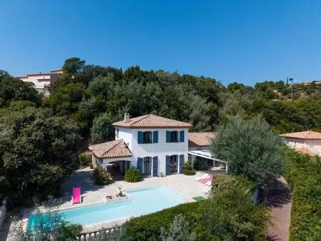 villa de 6 pièces de luxe en vente les issambres  france