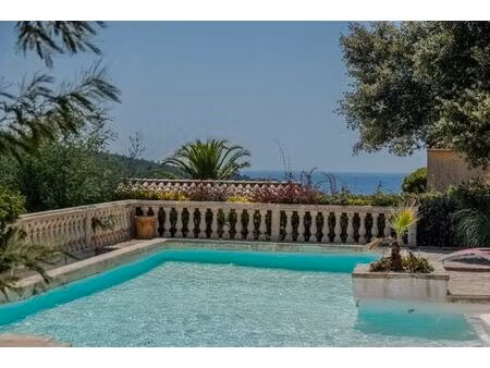 villa de luxe de 6 pièces en vente les issambres  provence-alpes-côte d'azur