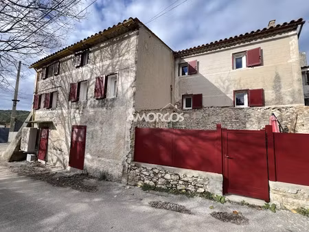 vente maison 5 pièces 216.31 m² à evenos (83330)  275 000 €