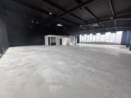 location local commercial 500m² amiens 80000