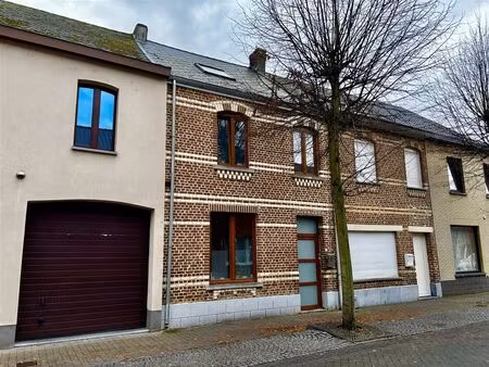 gerenoveerde woning  drie slpk.  zuidtuin in centrum