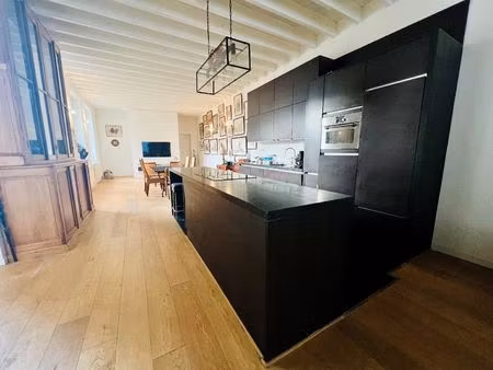 ruime  exclusieve woning in centrum met 2 (of 3) slpks en terras