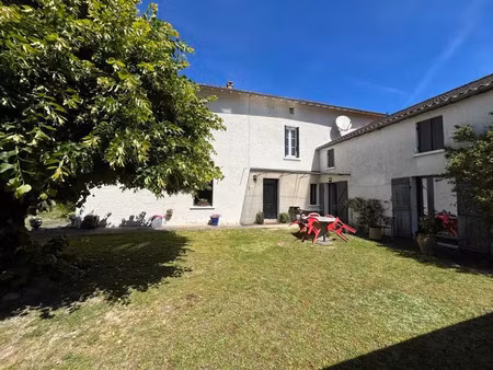 vente maison 8 pièces 322 m² à agonac (24460)  348 480 €