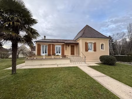 vente maison 5 pièces 111 m² à montignac (24290)  298 000 €