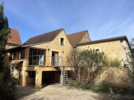 vente maison 7 pièces 135 m² à montignac (24290)  318 000 €