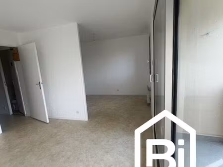 location appartement 2 pièces 29m²