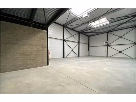 locaux d'activités neufs a vendre