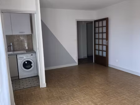 location appartement 1 pièce 33m² saumur 49400