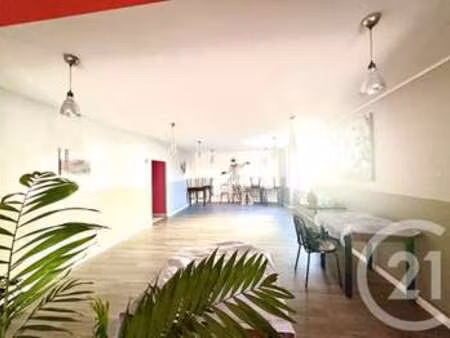 vente maison à renazé (53800) : à vendre / 255m² renazé