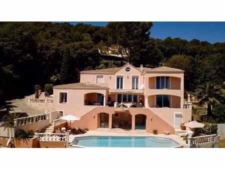 location villa 9 pièces