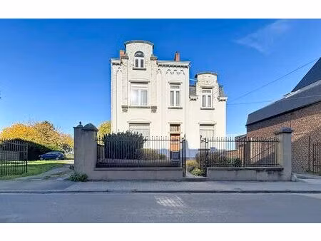 maison à vendre avec garage et 5 chambres   erquelinnes (vbd54269)