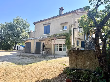 vente maison 4 pièces 165 m² à saint-maximin-la-sainte-baume (83470)  528 000 €