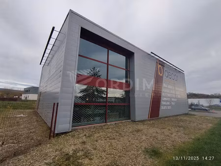 location commerce 537 m² à cosne-cours-sur-loire (58200)