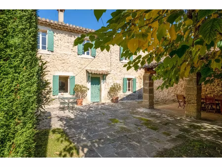 vente maison 8 pièces 270 m² à robion (84440)  795 000 €