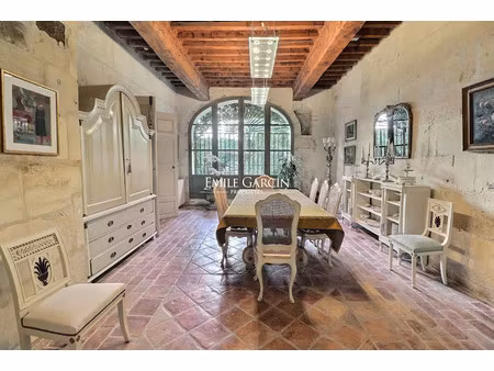 vente maison 11 pièces 609 m² à tarascon (13150)  990 000 €