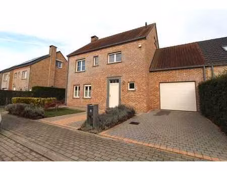 villa 6 chambres (poss. 7 chambres) état impeccable!