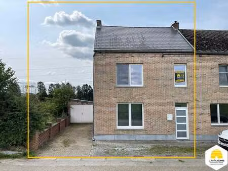 maison d'une superficie nets de 84m²  2ch  garage  grenier