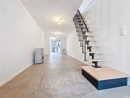 maison habitable rapidement + jardin