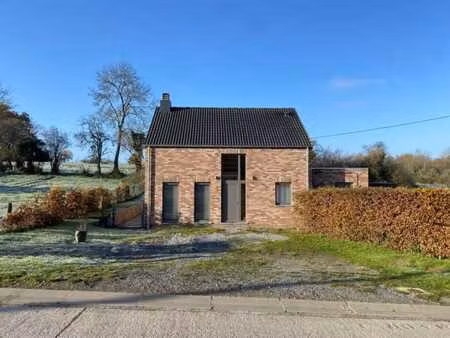 --- sous option --- villa 4 chambres avec terrasse et jardin