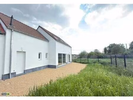 maison construction neuve avec magnifique vue