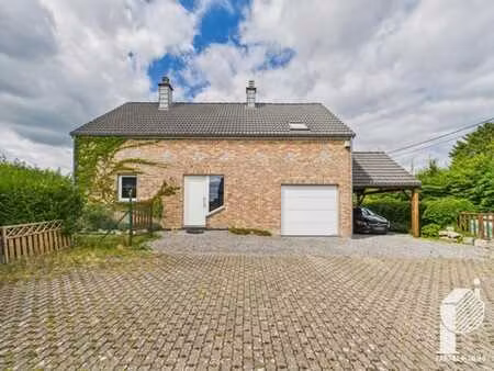 superbe villa  4ch.  dans le charmant village d'olne.