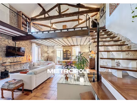 maison de caractère 326 m2 habitables sur 3 800 m2 de terr