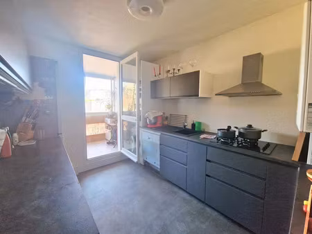 vente appartement 5 pièces 87 m² à aubagne (13400)  234 000 €