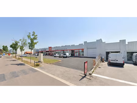 location locaux professionnels 4 pièces 594 m² à saint-parres-aux-tertres (10410)  4 200 €