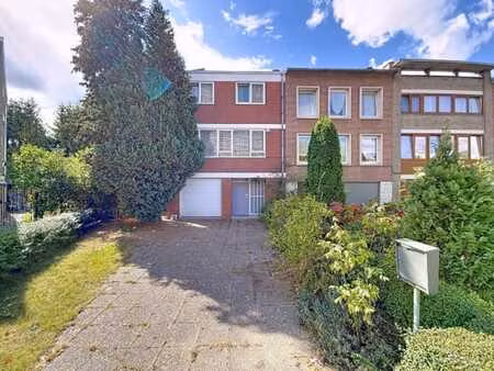 3 facades avec garage & jardin