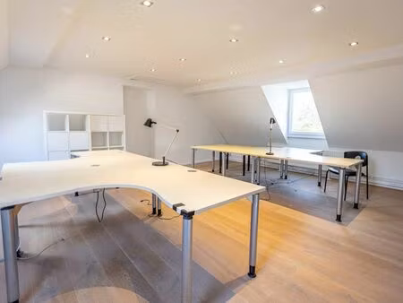 bien professionnel à louer à lasne-chapelle-saint-lambert € 600 (lhg8d) - immobilière hend