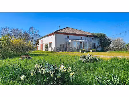 propriété de caractère sur 4 hectares : un balcon privé sur les pyrénées