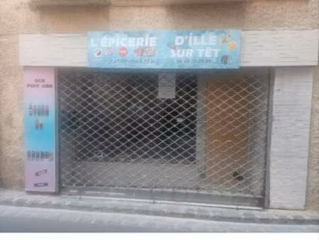 loue local 450 euros