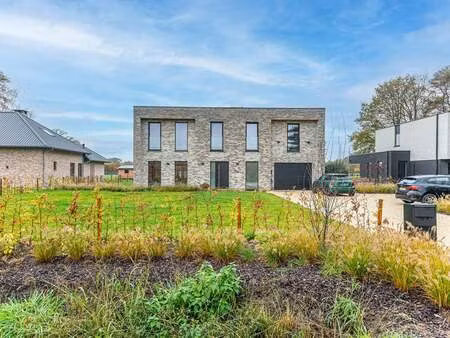 maison à louer à rijmenam € 2.500 (lhfi5) | zimmo