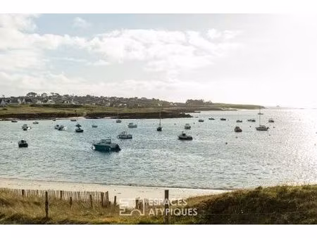 bord de plage et esprit loft  un bien atypique face à la mer