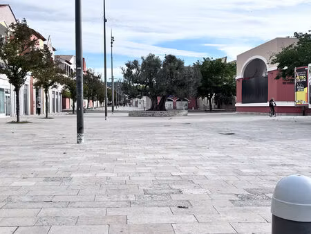 vente appartement 3 pièces 77 m² saint-cyr-sur-mer (83270)