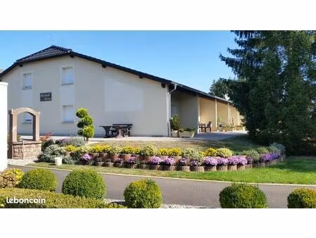 loue entre creutzwald (6km) et st avold (12km)