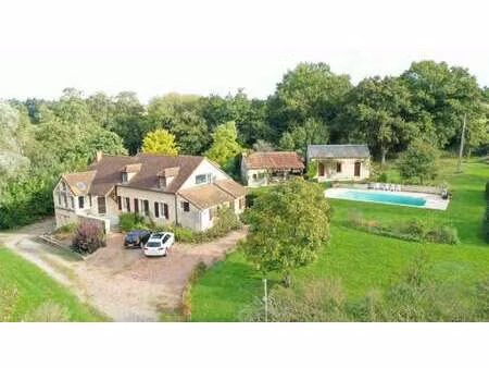 maison de luxe à vendre à biches : 575 000 € | 265m²