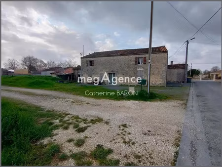 vente maison 9 pièces 320 m² à thors (17160)  125 000 €