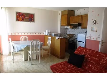 location appartement  m² t-2 à la turballe  516 €