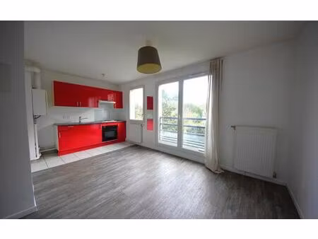 appartement saint-pierre-du-perray 40.84 m² t-2 à vendre  167 000 €