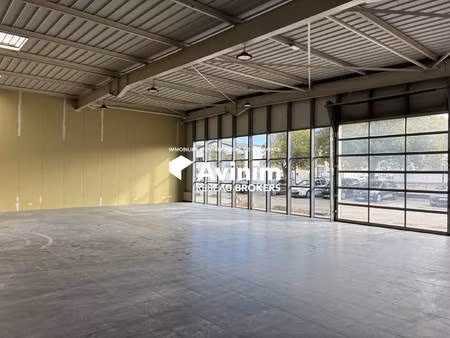 local commercial à louer