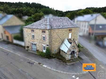 jolie maison en pierre du pays - jardin - garage