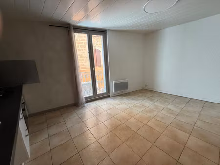 immeuble de rapport en coeur de village local commercial +