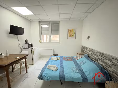 vendre studio 18 25 m2 résidence calme à bourbonne-les-