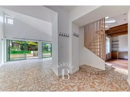 location appartement 5 pièces 132 m² à lyon 5 (69005)