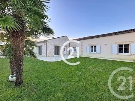 maison à vendre - 5 pièces - 174 m2 - sigogne - 16 - poitou-charentes